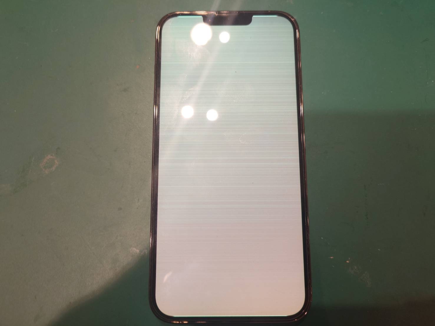 【神田よりご来店】iPhone13ProMaxの液晶交換修理をご依頼いただきました！